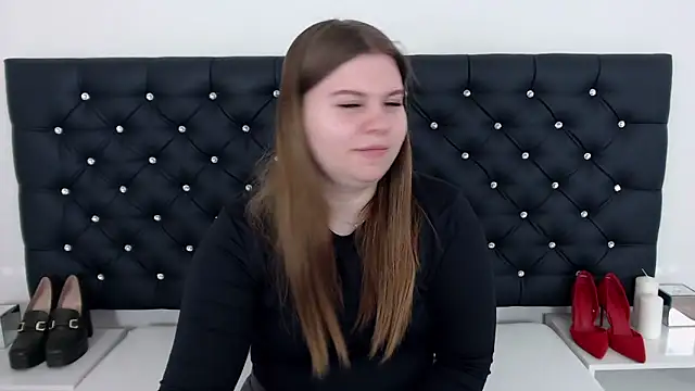 Snapshot of AbbyPleasure chatting on 03/22/25, 10:17 AbbyPleasure online show from 03/22/25, 10:17