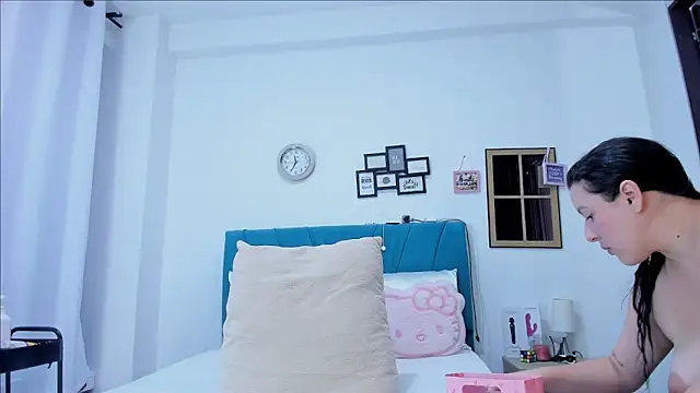 kamila lopez online show from 02/26/26, 08:41