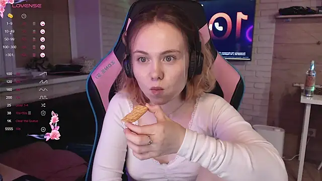 lucy mirror online show from 12/02/25, 09:21