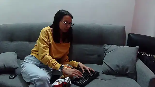 Katalleya jyj online show from 02/17/25, 09:52