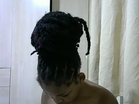 Snapshot of queen-sasha chatting on 03/15/25, 09:49 queen-sasha online show from 03/15/25, 09:49