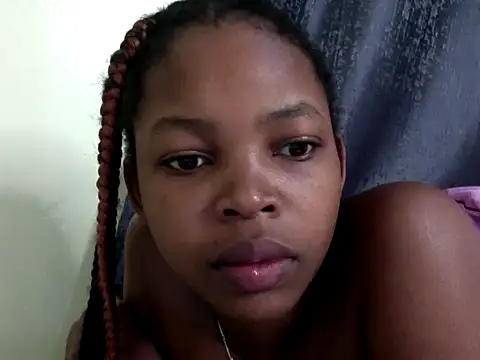 Snapshot of queen-sasha chatting on 10/09/25, 04:32 queen-sasha online show from 10/09/25, 04:32