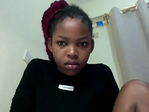 queen-sasha online show from 04/12/26, 07:13