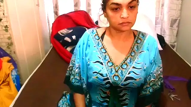 Snapshot of Indian_Blaze00 chatting on 03/01/25, 08:02 Indian Blaze00 online show from 03/01/25, 08:02