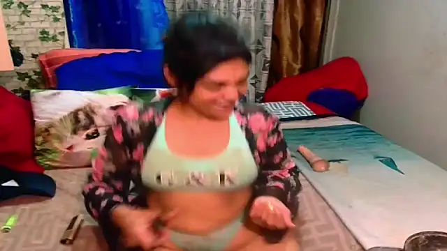 Snapshot of Indian_Blaze00 chatting on 03/06/25, 12:00 Indian Blaze00 online show from 03/06/25, 12:00