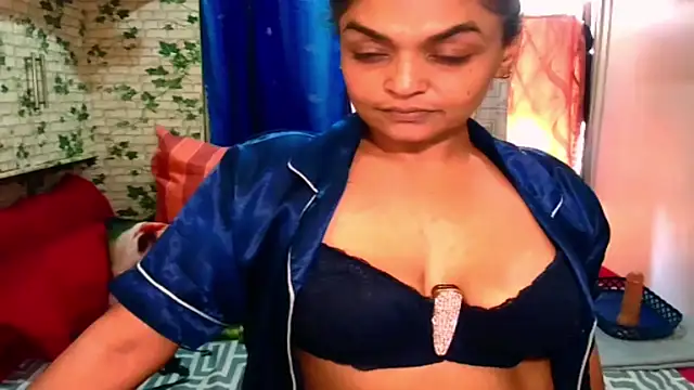 Snapshot of Indian_Blaze00 chatting on 03/07/25, 10:24 Indian Blaze00 online show from 03/07/25, 10:24
