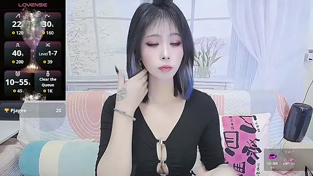 Snapshot of wen_rou chatting on 09/28/25, 02:22 wen rou online show from 09/28/25, 02:22