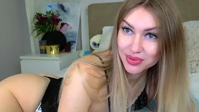 LuisaSin online show from 11/05/25, 07:30