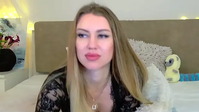 LuisaSin online show from 02/23/26, 07:50