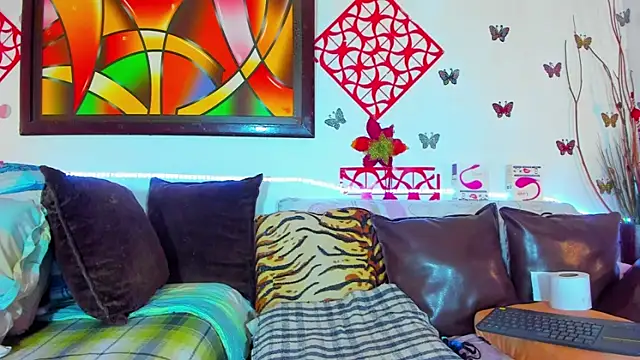 SQUIRTBRUNETE online show from 05/04/26, 10:39