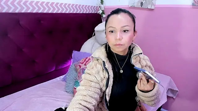 Snapshot of candysmitxxx chatting on 11/14/25, 01:59 candysmitxxx online show from 11/14/25, 01:59