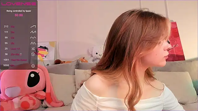 Frau Lina online show from 10/27/25, 03:49