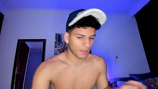 Curlblue online show from 02/22/25, 08:18