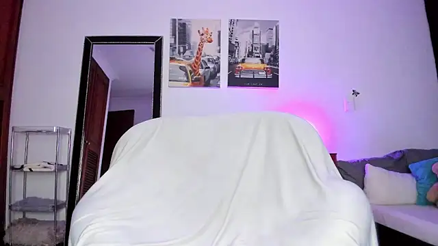 Curlblue online show from 03/18/25, 01:10