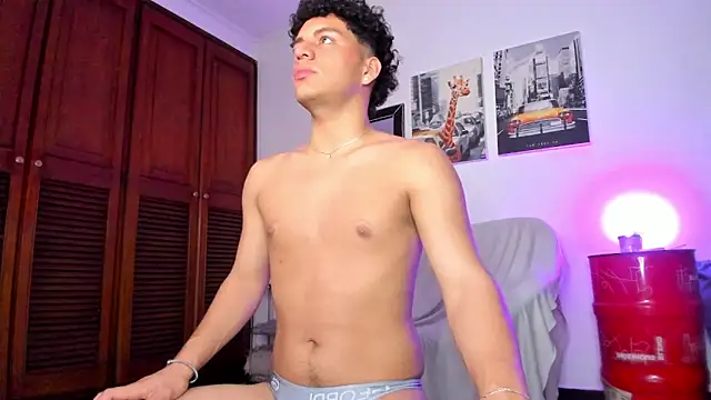 Curlblue online show from 03/18/25, 04:15