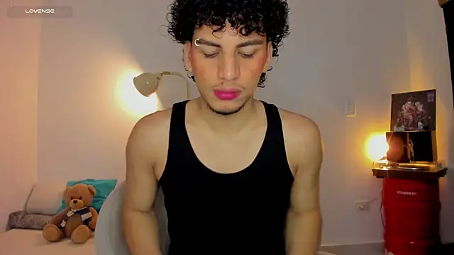 Curlblue online show from 09/30/25, 04:06