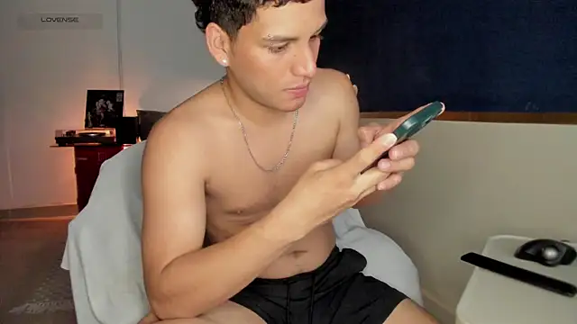 Curlblue online show from 04/22/26, 01:08