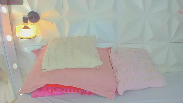 cute latinaxxx online show from 04/03/26, 03:48