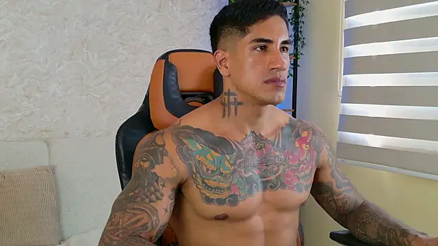 AdanReilly online show from 02/01/25, 06:51