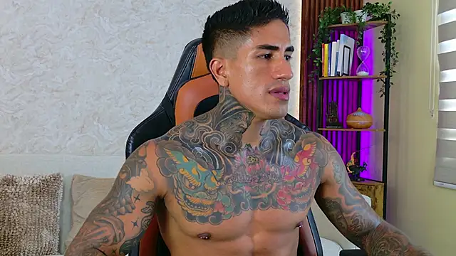 AdanReilly online show from 09/27/25, 04:23