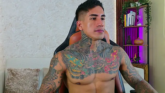 AdanReilly online show from 10/25/25, 02:46