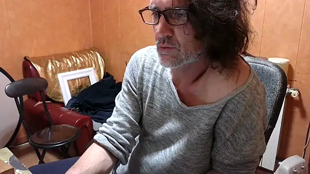 Lia Y PatrickX online show from 11/11/25, 02:22