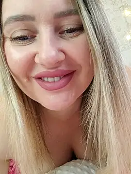 LadyLolyPop  online show from 09/17/25, 04:03