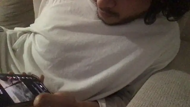 Snapshot of iwantfuckbby chatting on 03/20/25, 10:21 iwantfuckbby online show from 03/20/25, 10:21