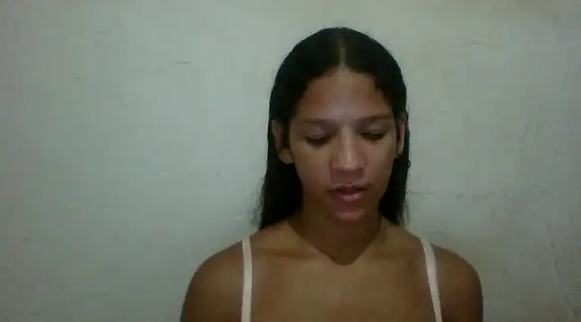 Snapshot of By_Aninha chatting on 03/14/25, 11:00 By Aninha online show from 03/14/25, 11:00