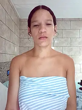 Snapshot of By_Aninha chatting on 04/28/26, 03:06 By Aninha online show from 04/28/26, 03:06