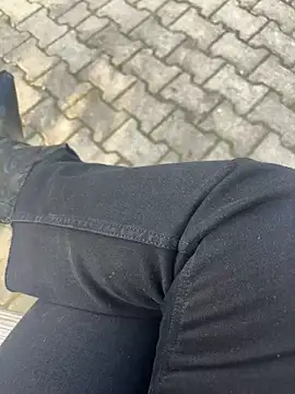 Ceyceys online show from 11/28/25, 07:11