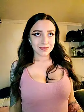 Paudelatorre online show from 12/19/25, 03:35