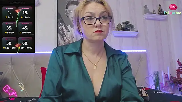 Snapshot of LadyJeen chatting on 10/12/25, 03:11 LadyJeen online show from 10/12/25, 03:11