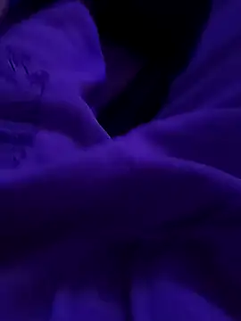 Snapshot of vadszex31 chatting on 01/08/25, 03:17 vadszex31 online show from 01/08/25, 03:17