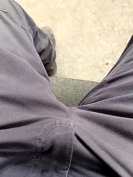 Snapshot of vadszex31 chatting on 02/26/25, 11:41 vadszex31 online show from 02/26/25, 11:41