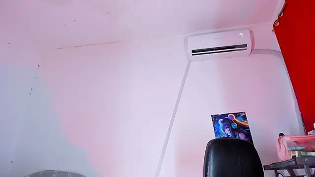 Emily Coper18 online show from 03/13/25, 05:07