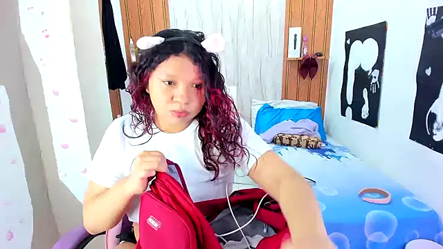 Emily Coper18 online show from 07/17/26, 02:02