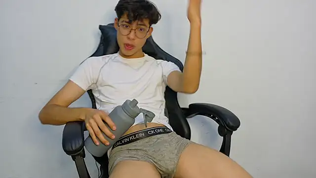 Jacotnk online show from 02/04/25, 04:48