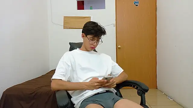 Jacotnk online show from 02/17/25, 04:53