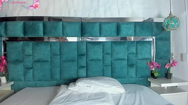 Abril Gomez06 online show from 04/13/26, 08:14