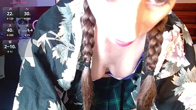 Snapshot of Trinity_Fire chatting on 01/07/26, 11:29 Trinity Fire online show from 01/07/26, 11:29