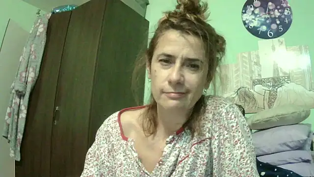Snapshot of SexyGioconda chatting on 09/15/25, 08:25 SexyGioconda online show from 09/15/25, 08:25