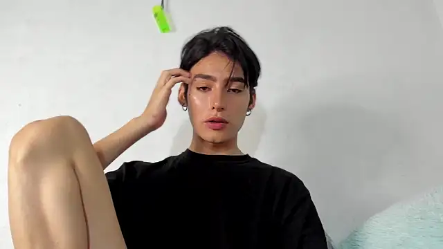 sebas rose online show from 12/04/24, 02:09