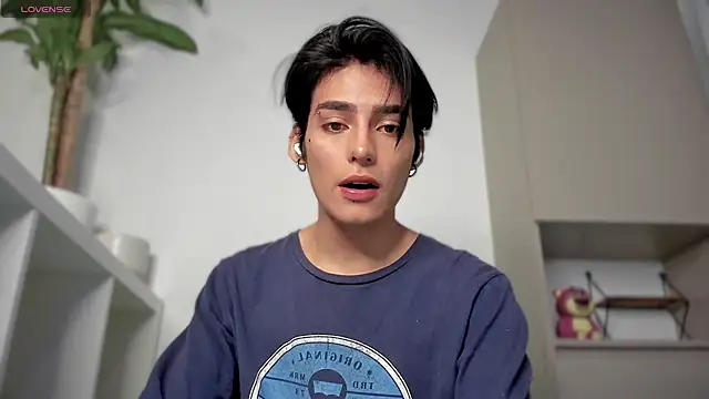 sebas rose online show from 12/19/24, 12:56