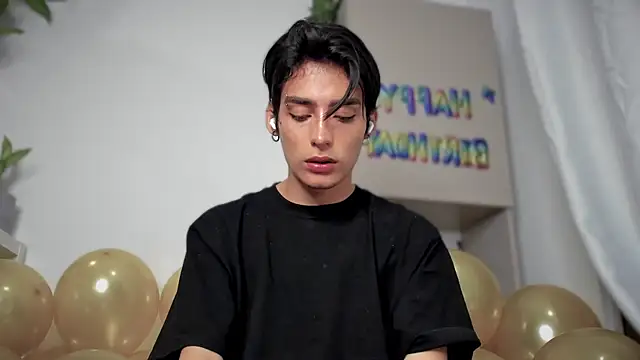 sebas rose online show from 12/23/24, 12:14