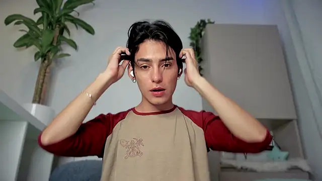 sebas rose online show from 01/05/25, 02:49