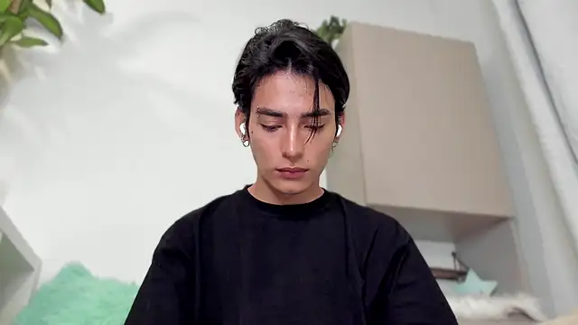 sebas rose online show from 01/05/25, 11:33