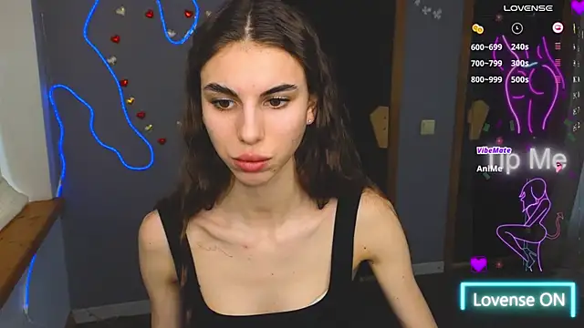 EmmyGreans online show from 03/04/25, 01:06