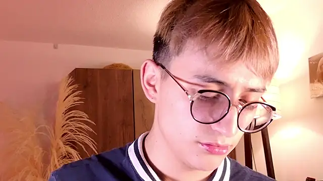 Mr evan1 online show from 10/21/25, 03:02