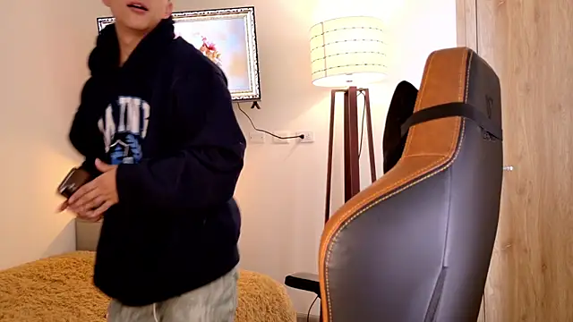 Mr evan1 online show from 11/18/25, 04:44